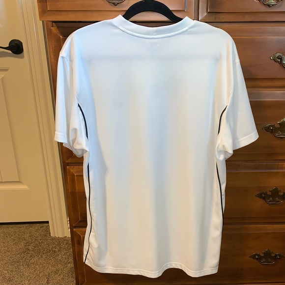 Nike workout shirt - Picture 2 of 9